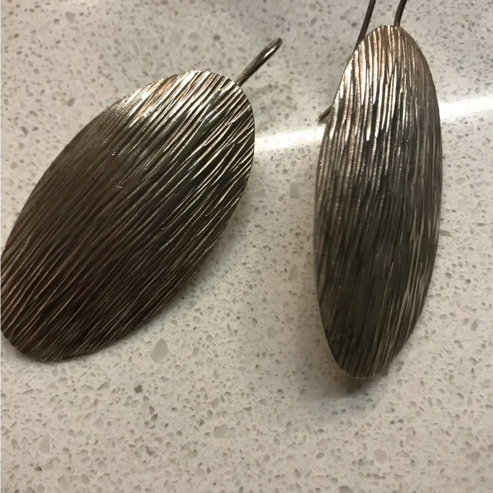 Silver earrings, oval